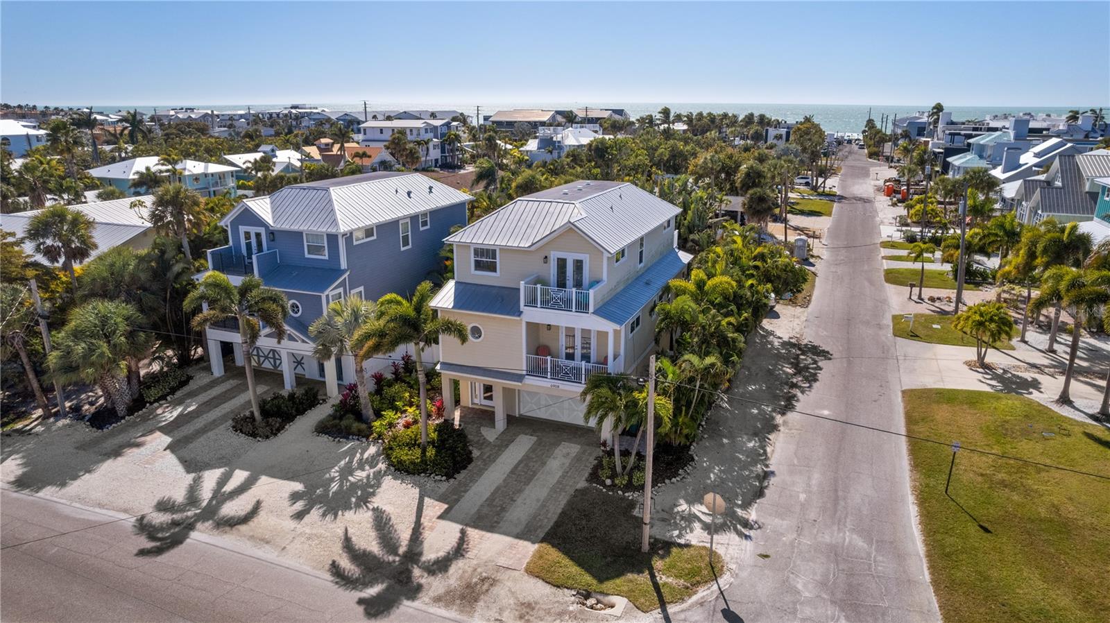 6906 HOLMES BLVD - Residential
