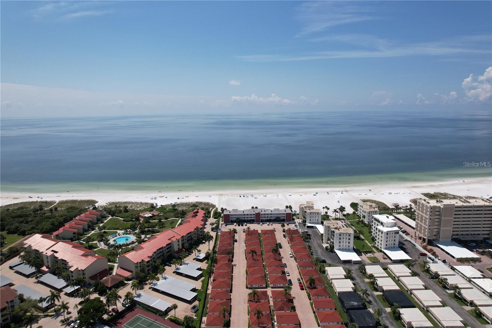 BAY OAKS - Residential