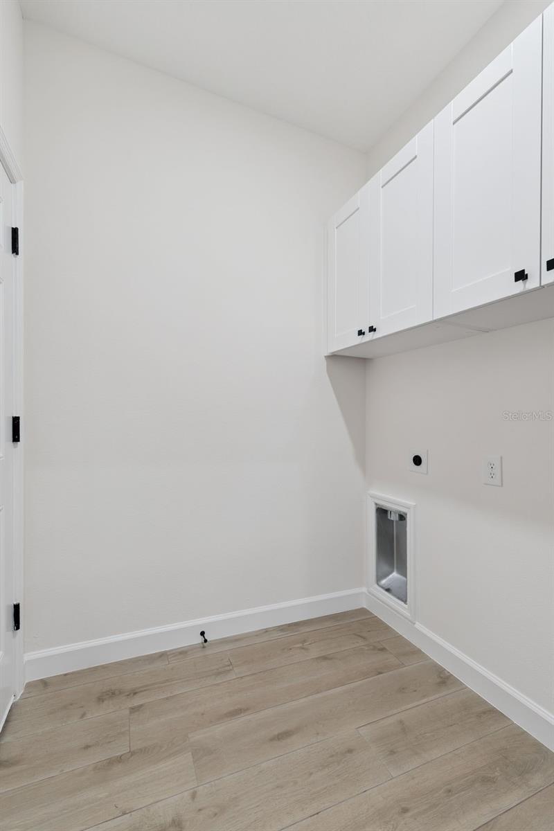 SUN N LAKE - Residential Lease