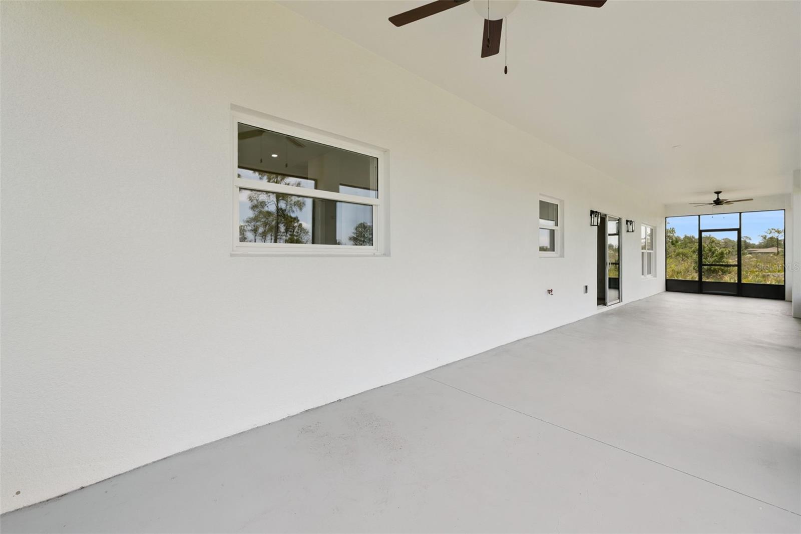 SUN N LAKE - Residential Lease