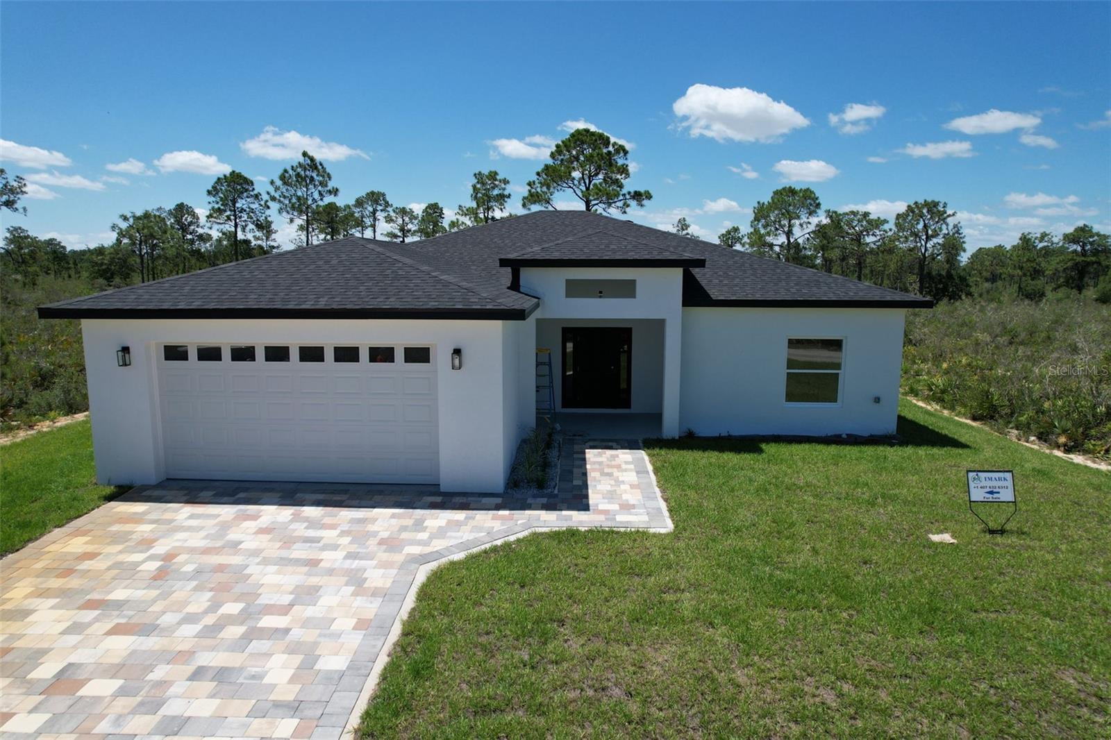 SUN N LAKE - Residential Lease