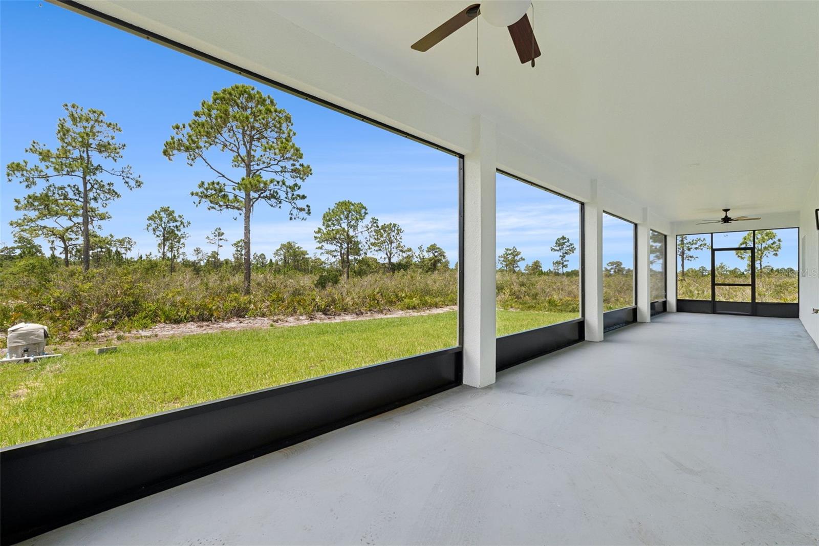 SUN N LAKE - Residential Lease