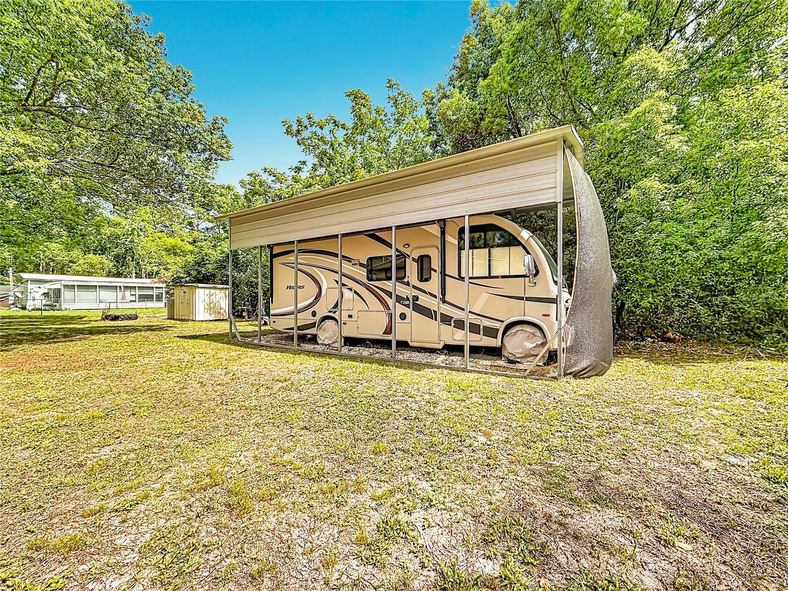 LAKE CHARLES CAMPSITES - Residential
