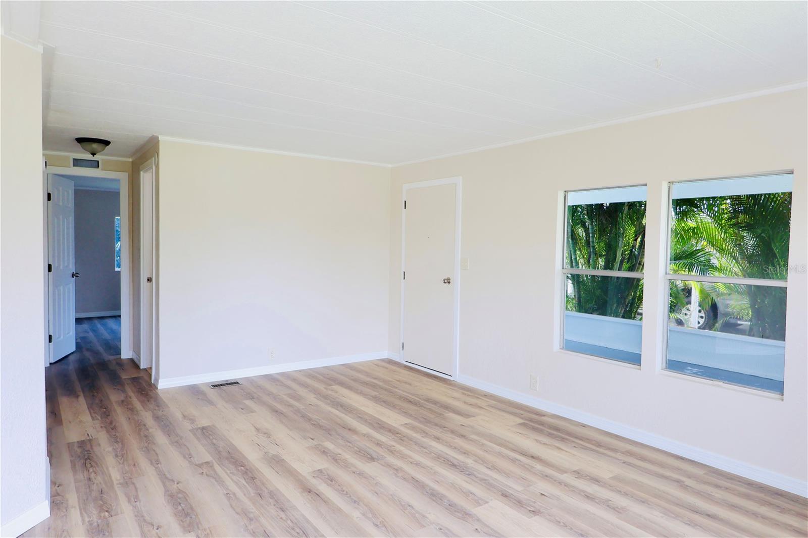 BAY PALMS MOBILE HOME PARK UN #4 - Residential