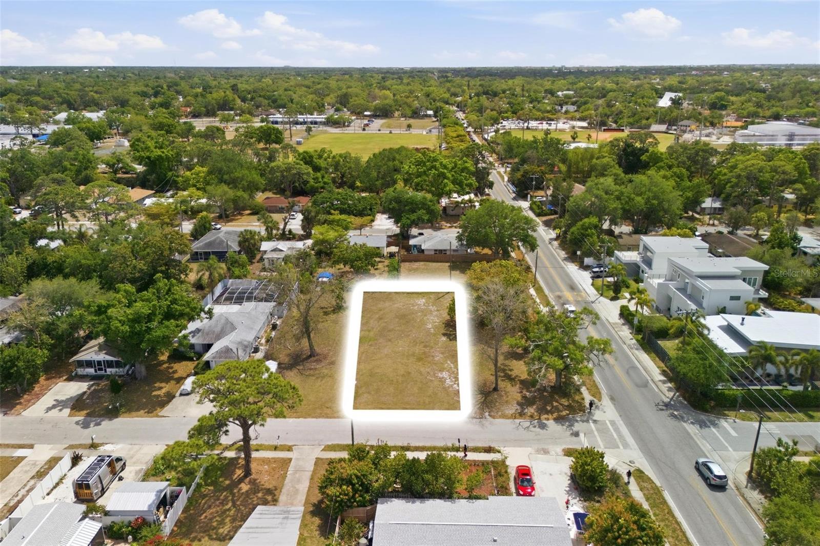 HUDSON PARK - Land