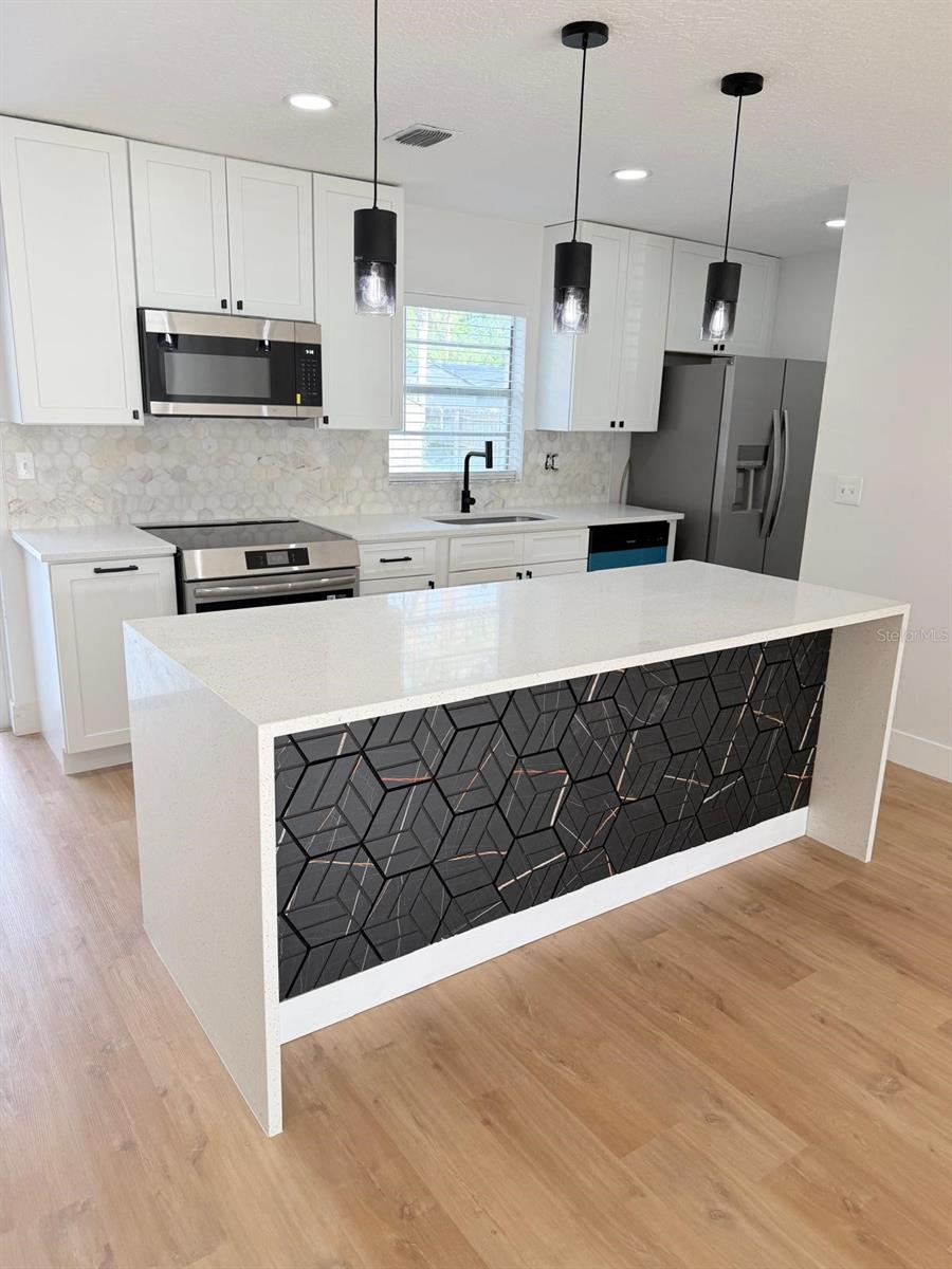 MEREDITH MANOR GOLF VIEW ESTATES SEC - Residential