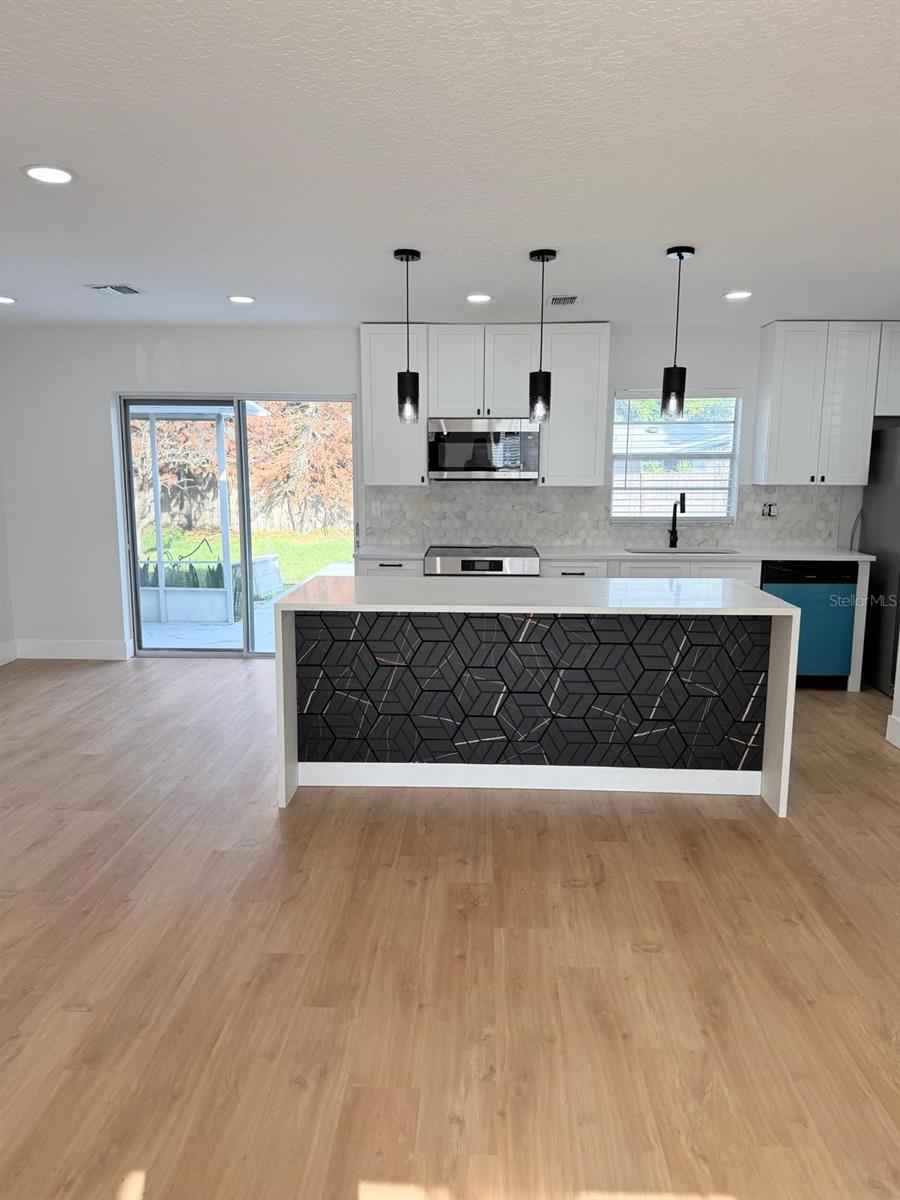 MEREDITH MANOR GOLF VIEW ESTATES SEC - Residential
