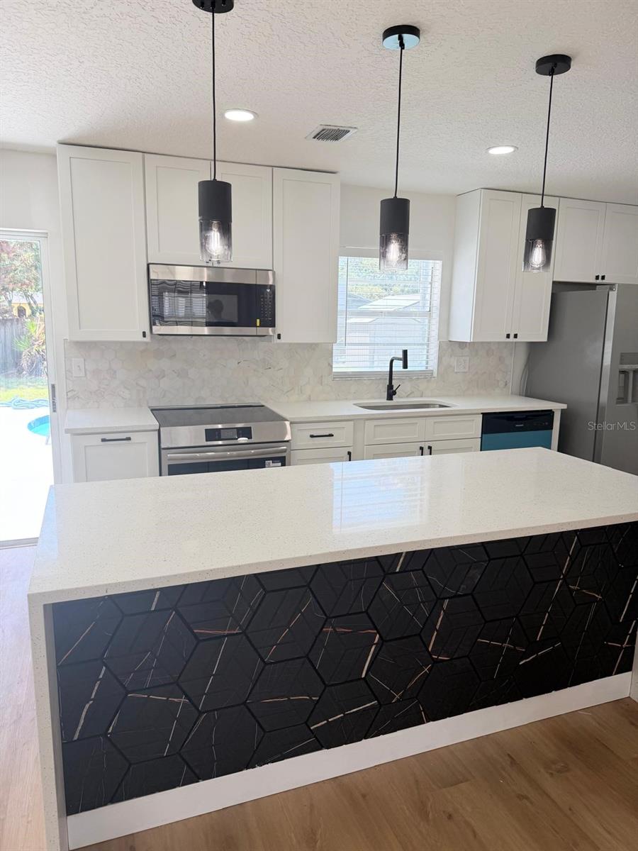 MEREDITH MANOR GOLF VIEW ESTATES SEC - Residential