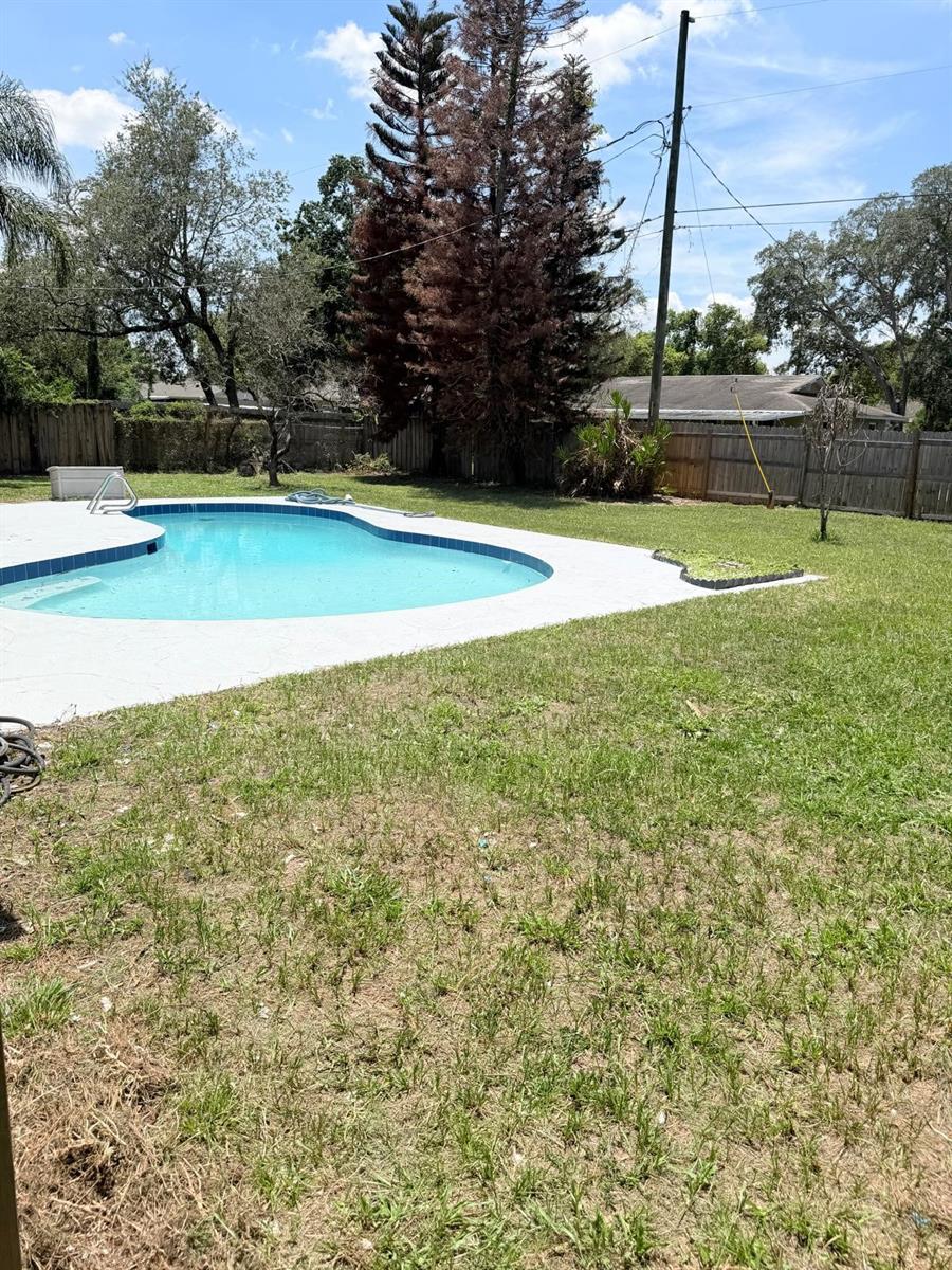 MEREDITH MANOR GOLF VIEW ESTATES SEC - Residential