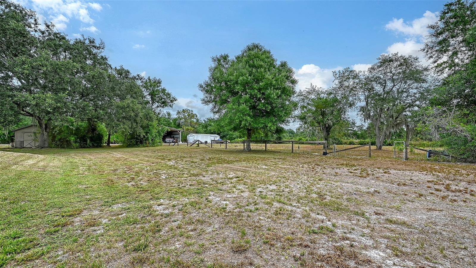 ACREAGE - Residential
