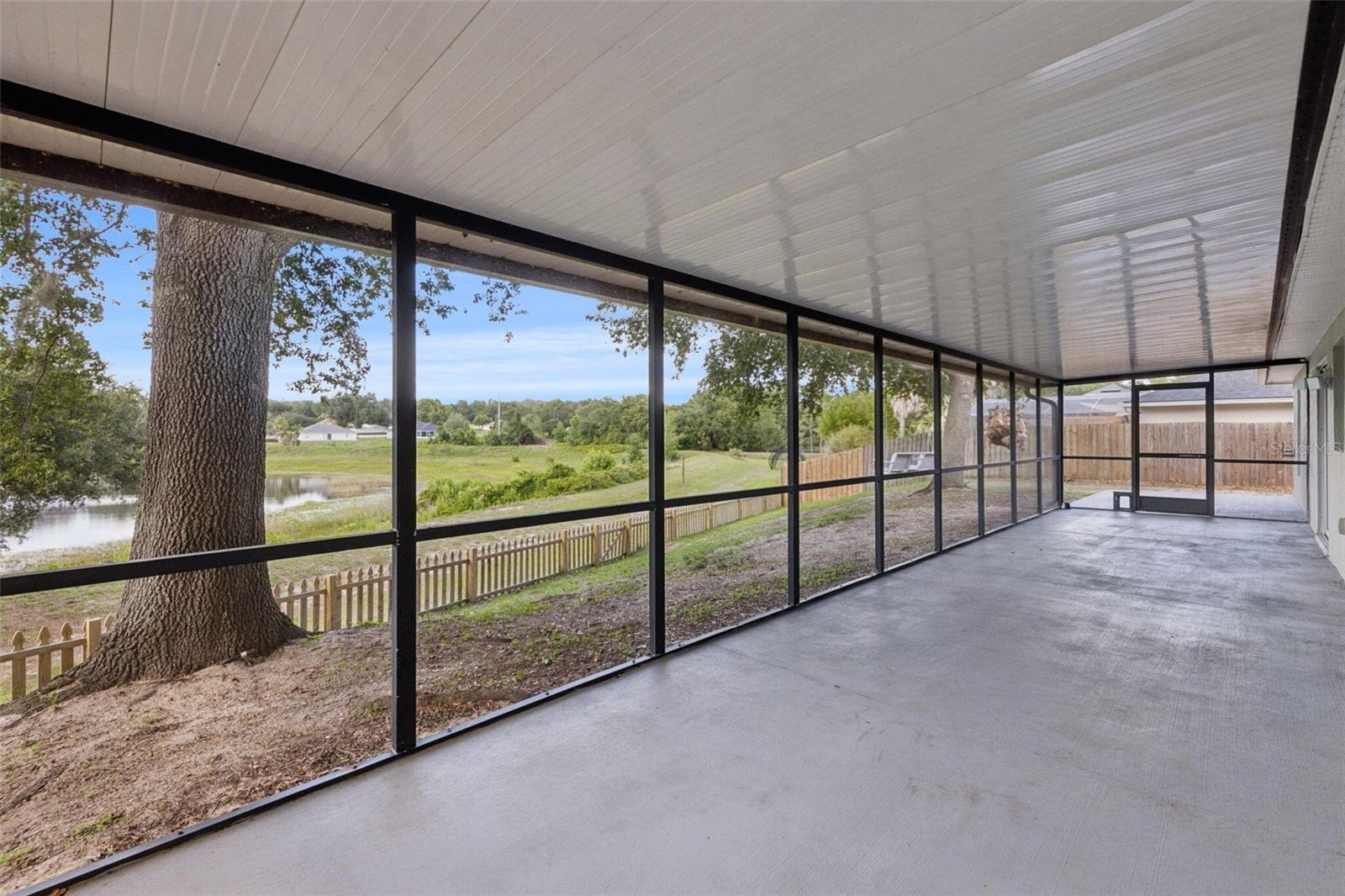 MINNEOLA OAK VALLEY PH 03 LT 362 PB 50 - Residential