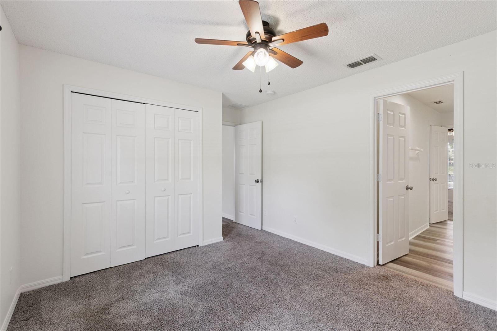 MINNEOLA OAK VALLEY PH 03 LT 362 PB 50 - Residential