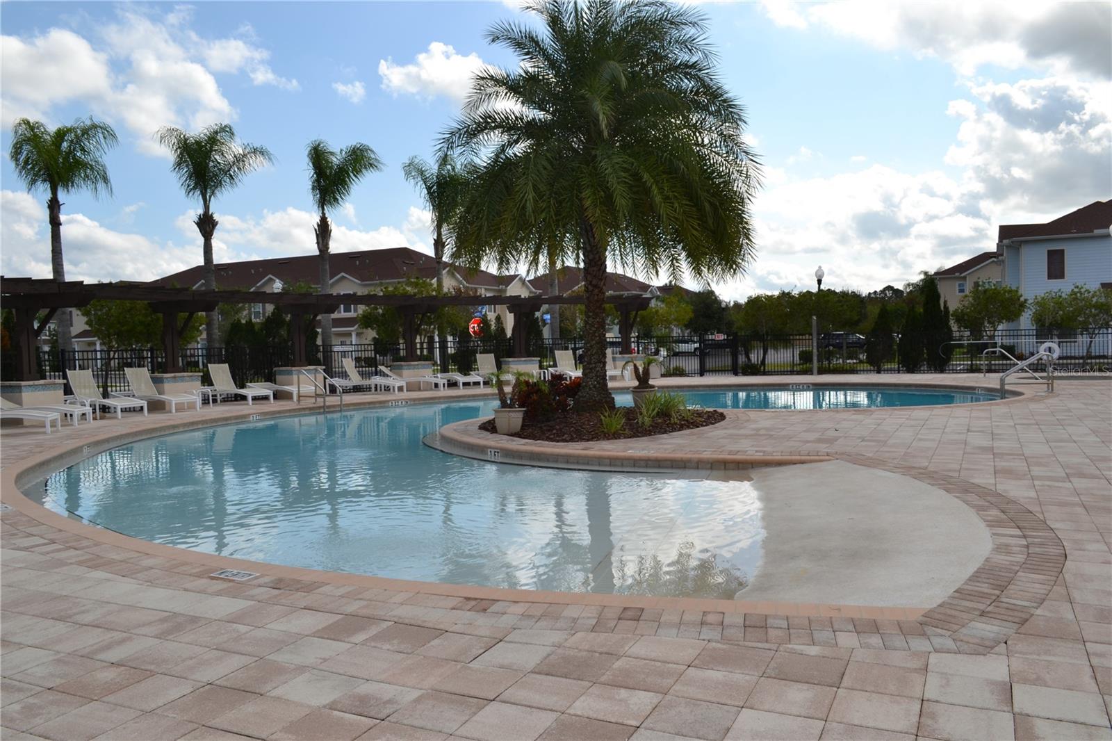 WEST LUCAYA VILLAGE - Residential