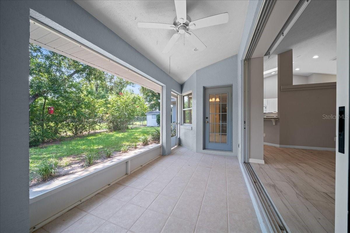 KINGS COURT FIRST ADD - Residential