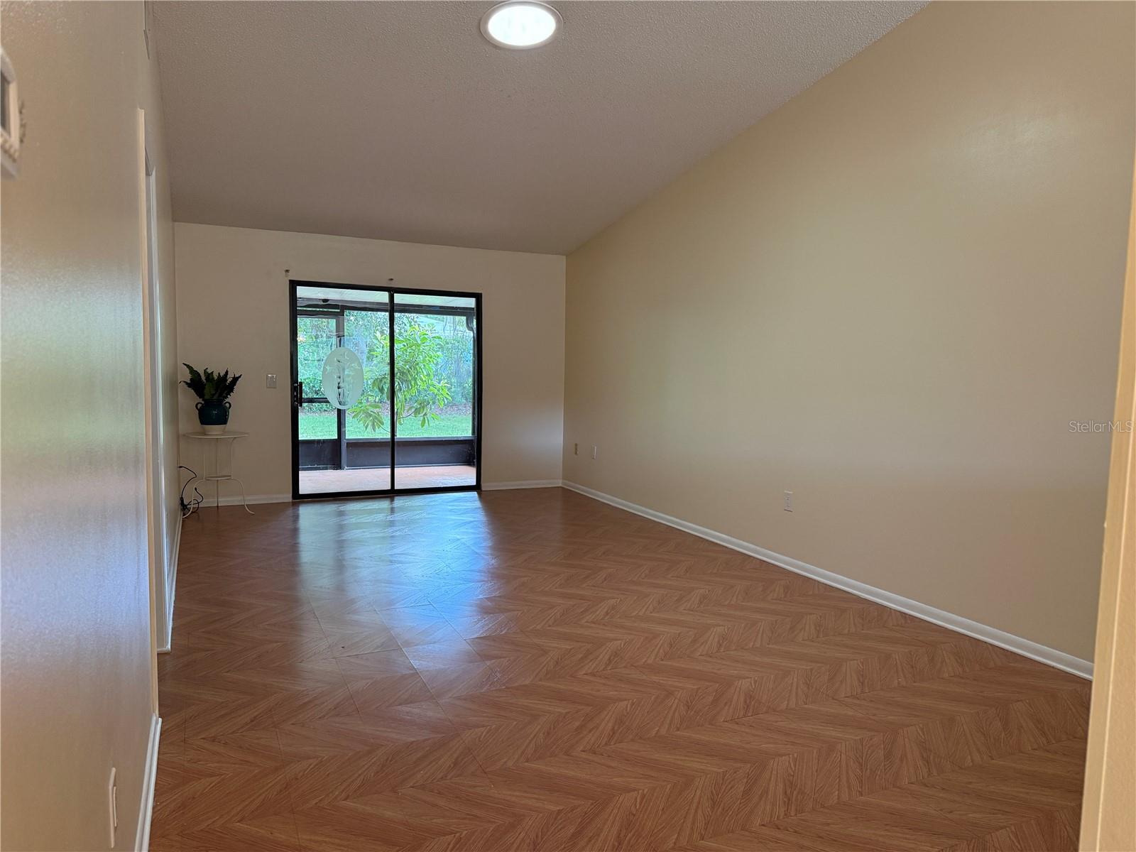 WHISPERING PINES VILLAS PH 02 - Residential