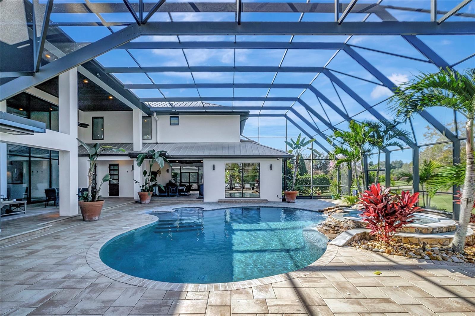 SANCTUARY ON LIVINGSTON PH 02 - Residential