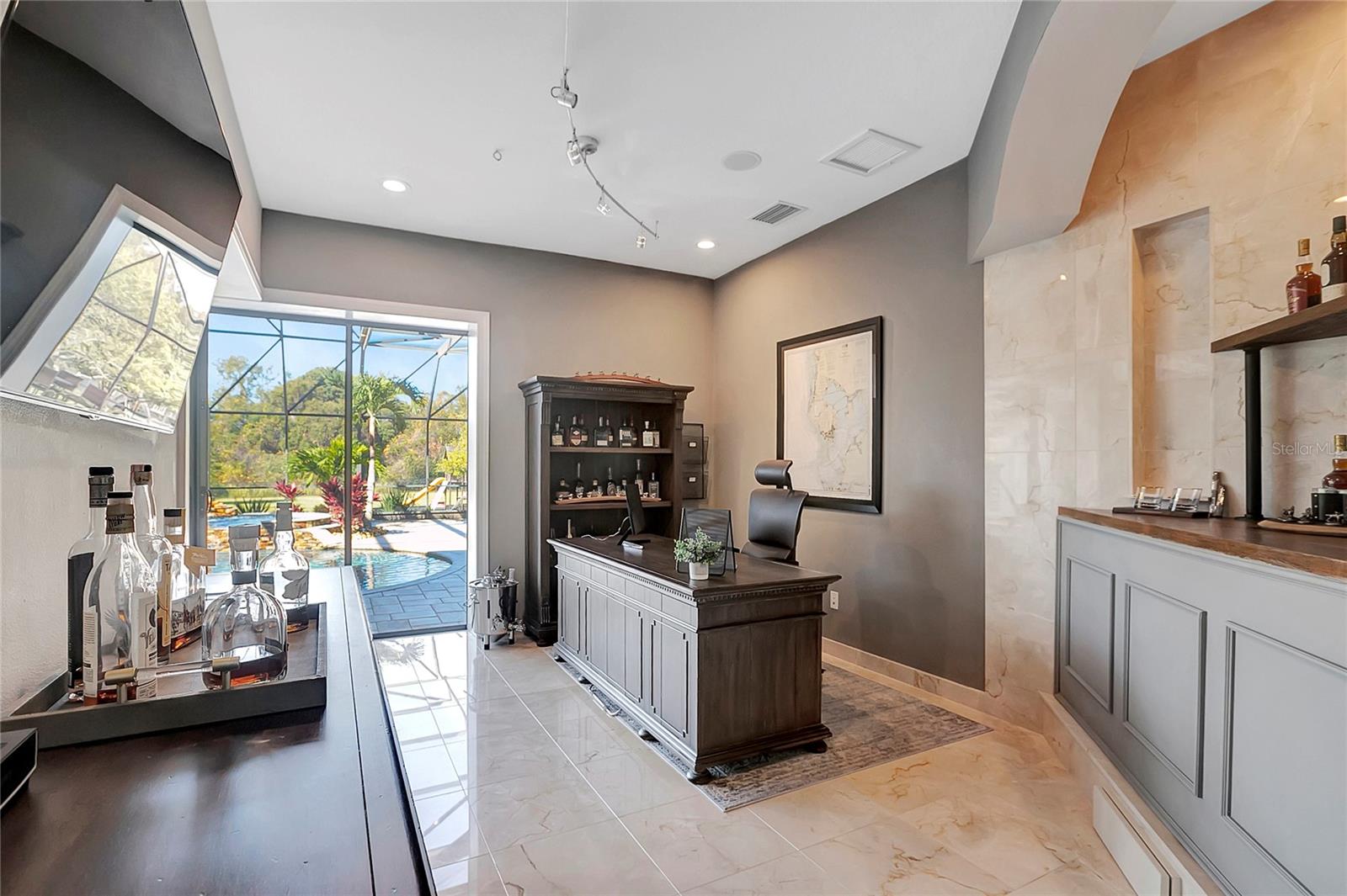 SANCTUARY ON LIVINGSTON PH 02 - Residential