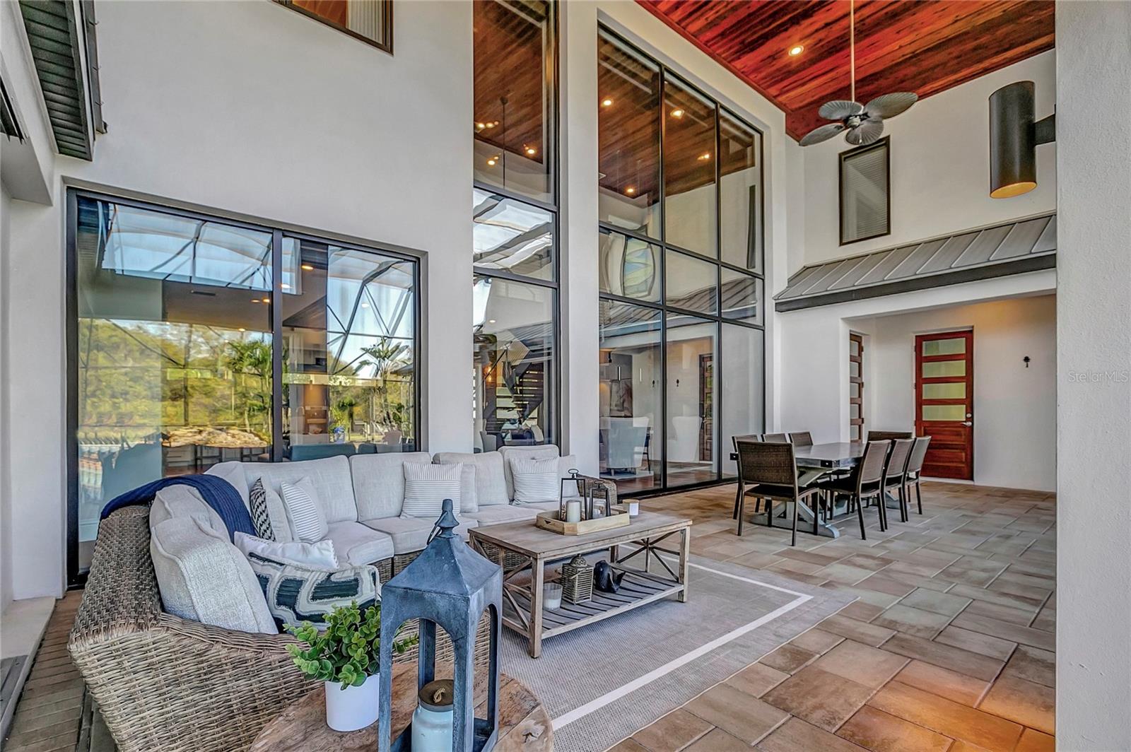 SANCTUARY ON LIVINGSTON PH 02 - Residential