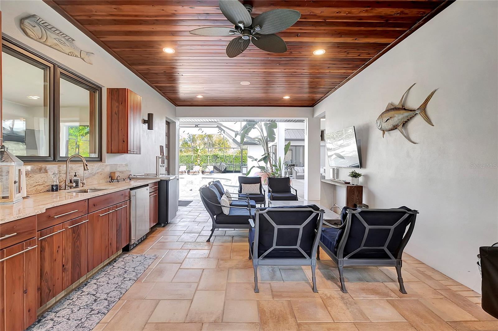 SANCTUARY ON LIVINGSTON PH 02 - Residential