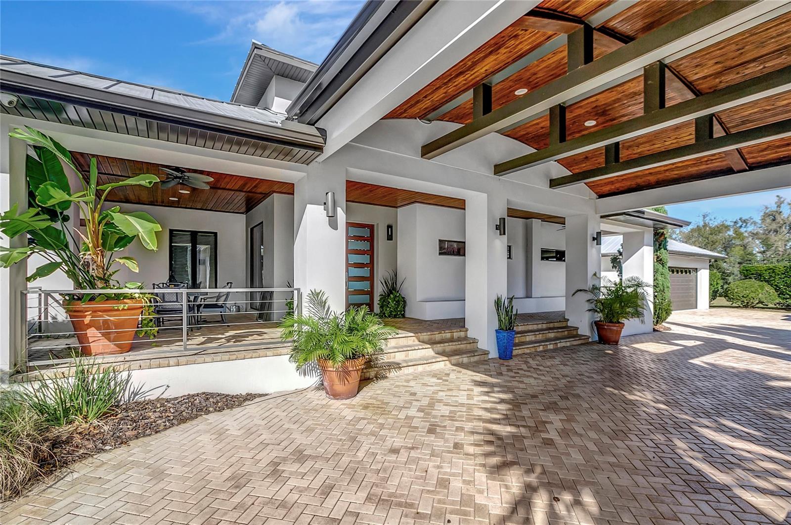 SANCTUARY ON LIVINGSTON PH 02 - Residential