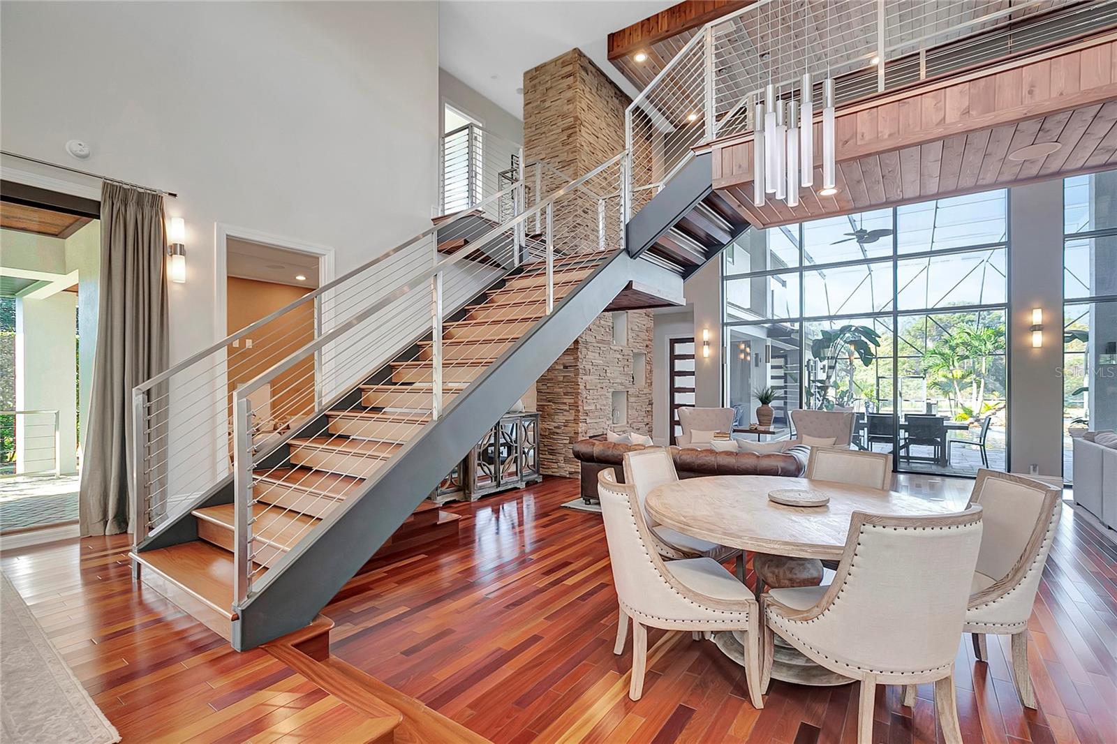 SANCTUARY ON LIVINGSTON PH 02 - Residential