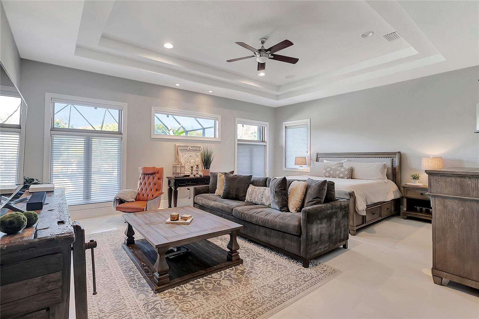 SANCTUARY ON LIVINGSTON PH 02 - Residential