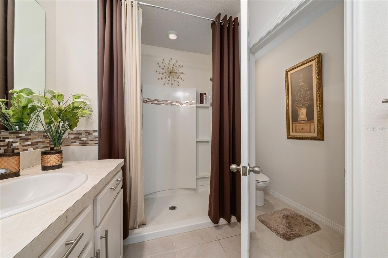 LAKE DENHAM ESTATES - Residential