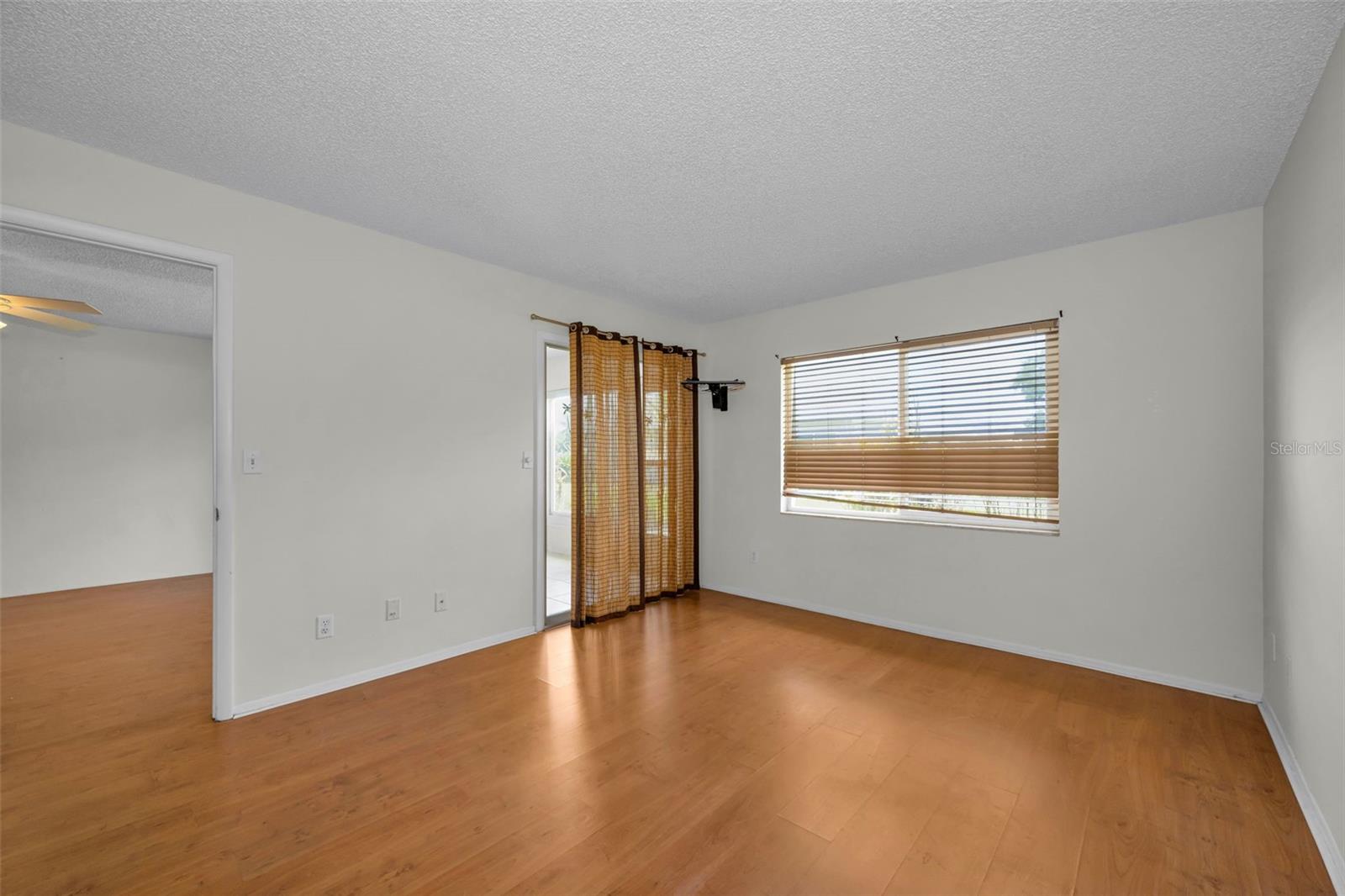 07 SPGS VILLAS CONDO - Residential Lease