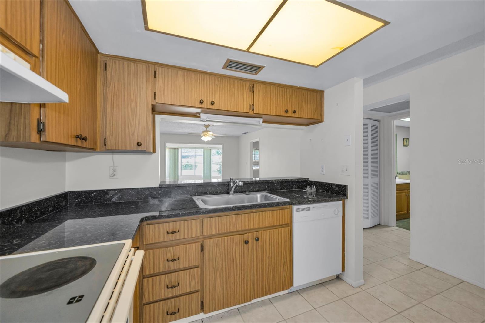 07 SPGS VILLAS CONDO - Residential Lease