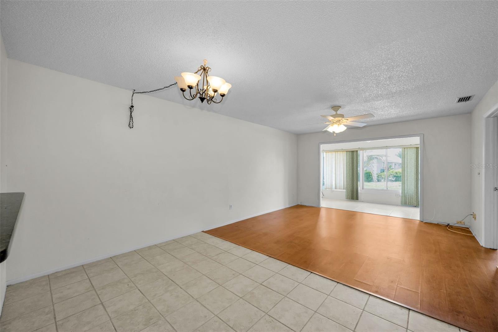 07 SPGS VILLAS CONDO - Residential Lease