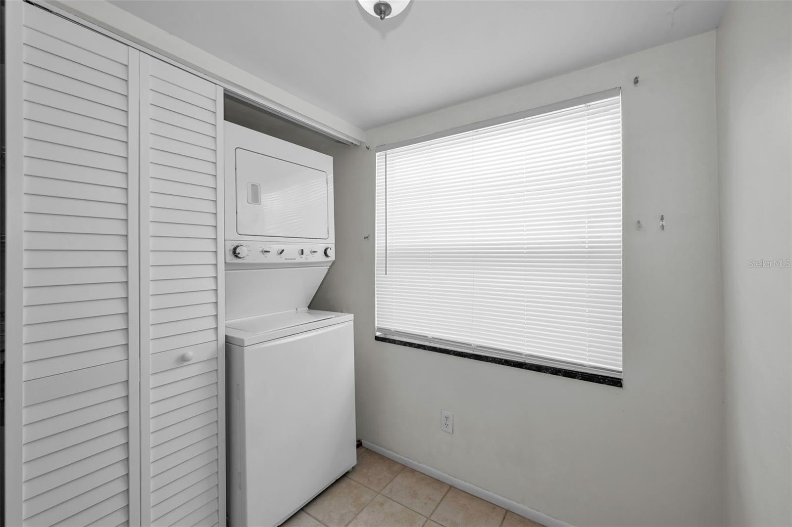 07 SPGS VILLAS CONDO - Residential Lease