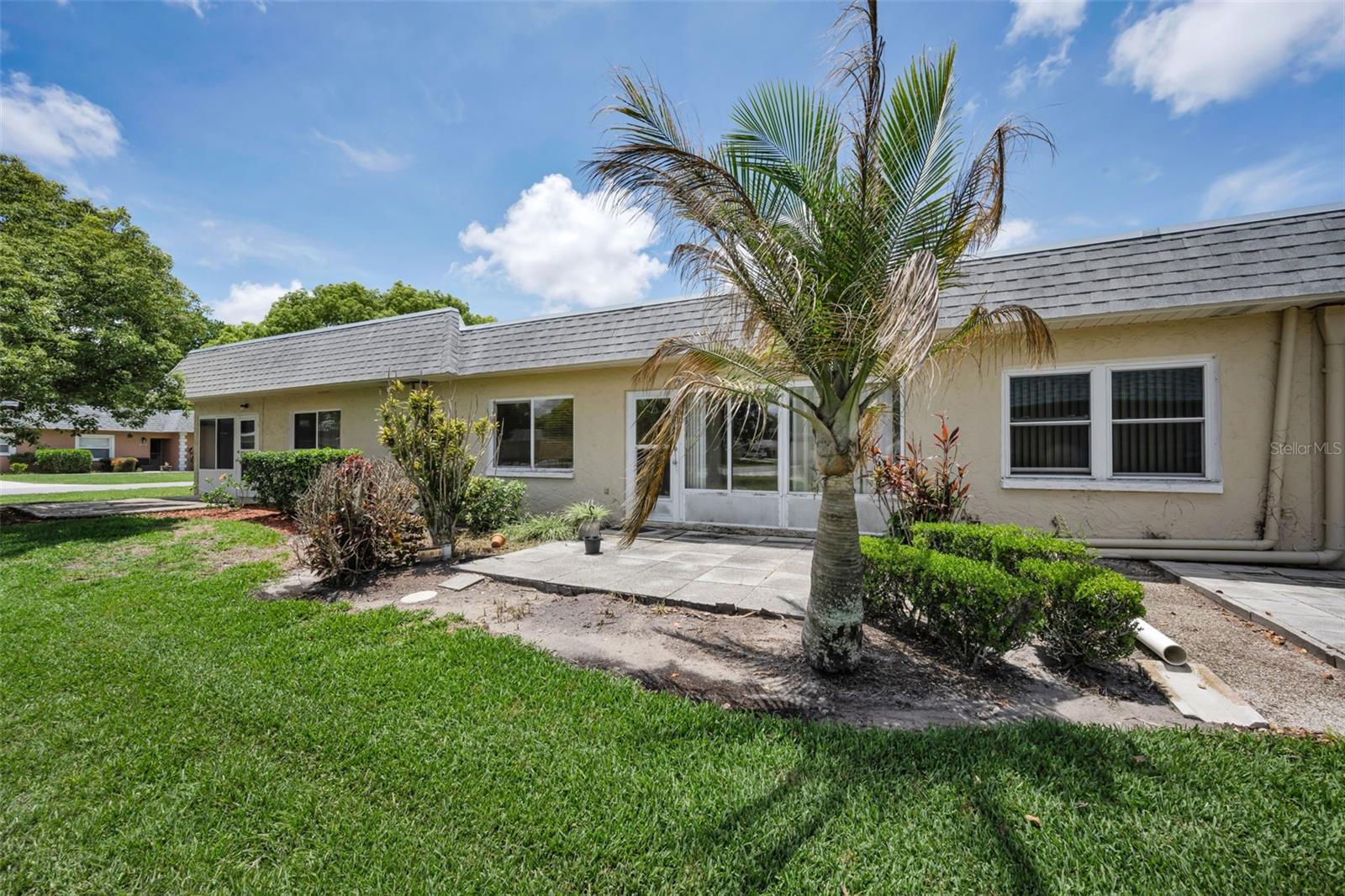 07 SPGS VILLAS CONDO - Residential Lease