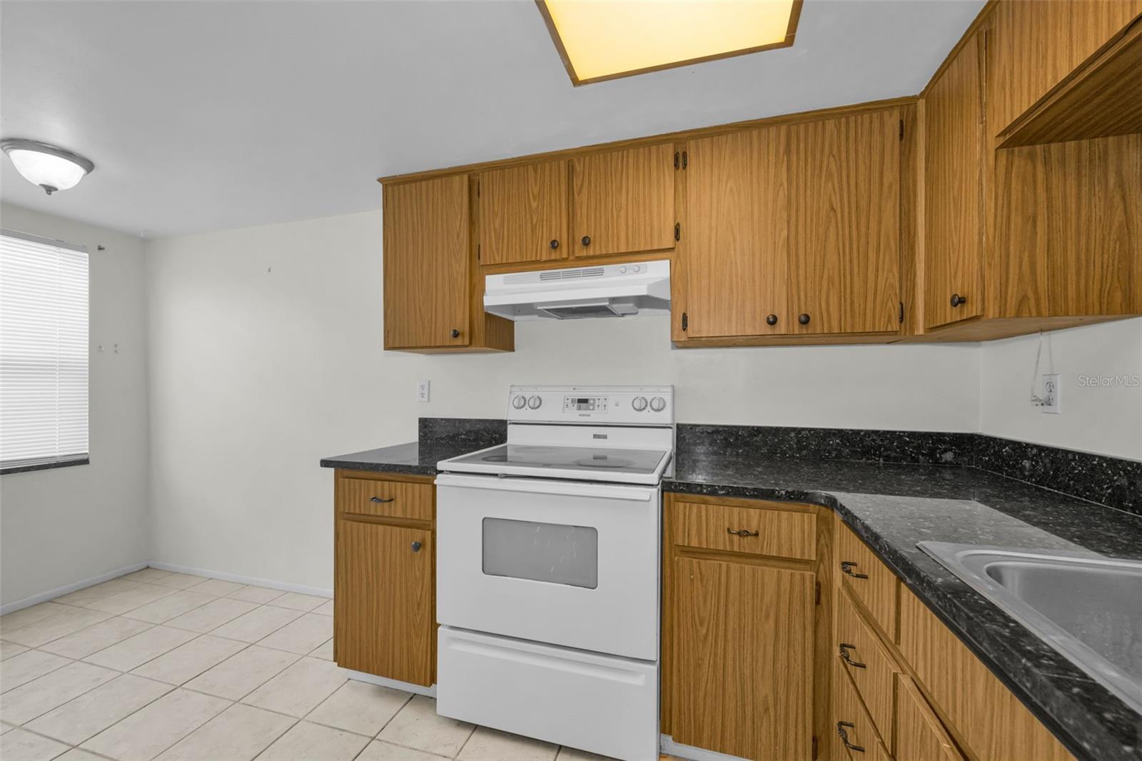 07 SPGS VILLAS CONDO - Residential Lease