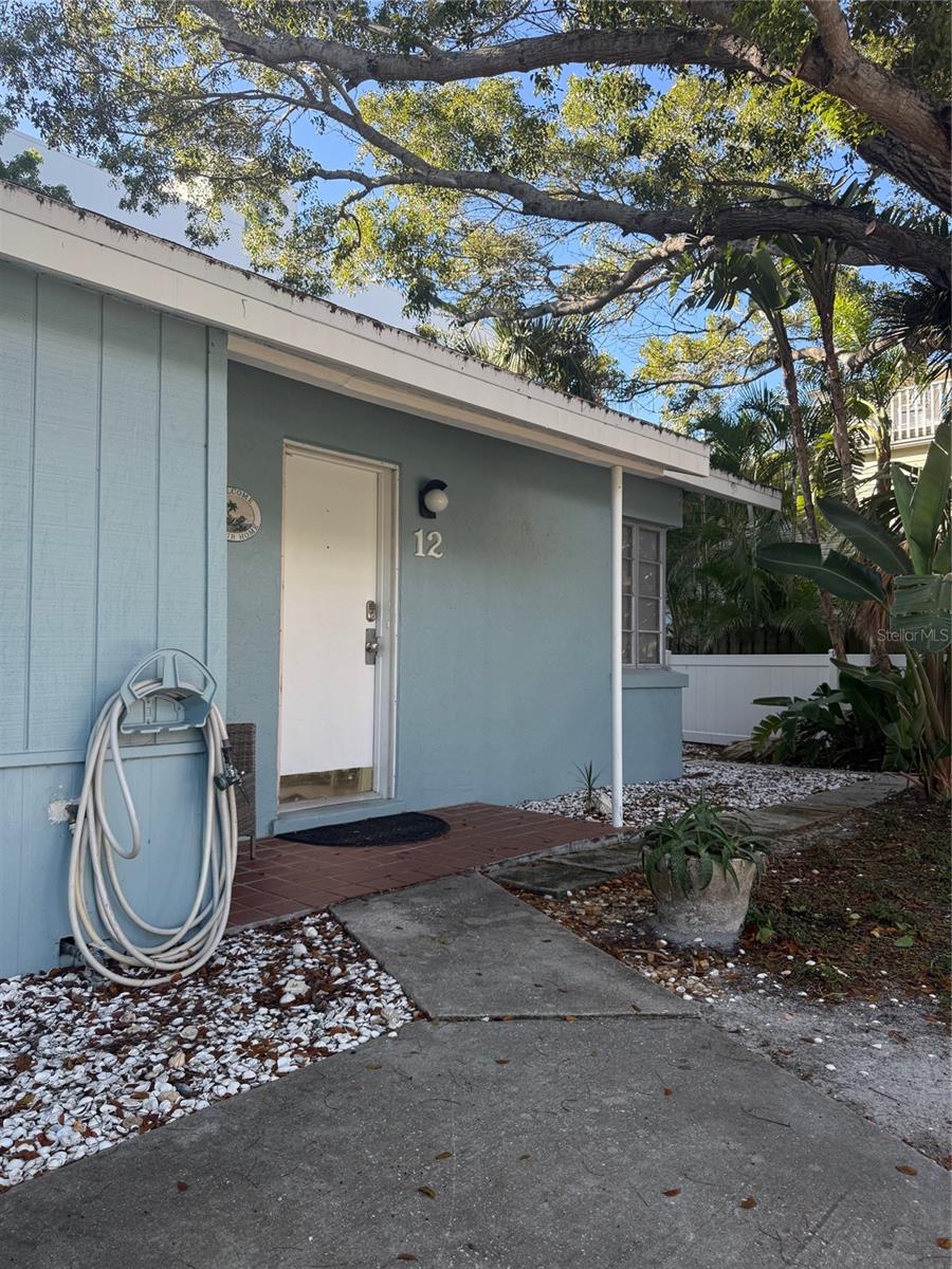 PELICAN GARDENS - Residential Income