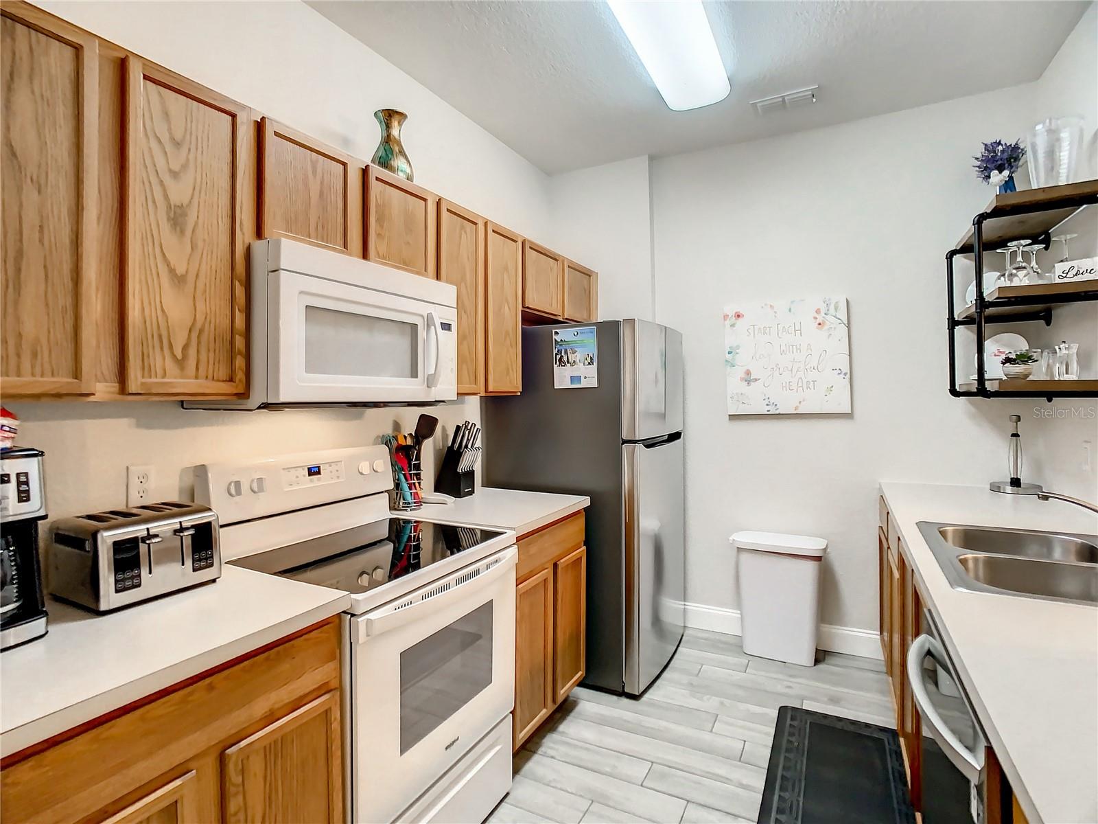 VENTURA AT WINDSOR HILLS CONDO PH 7 - Residential