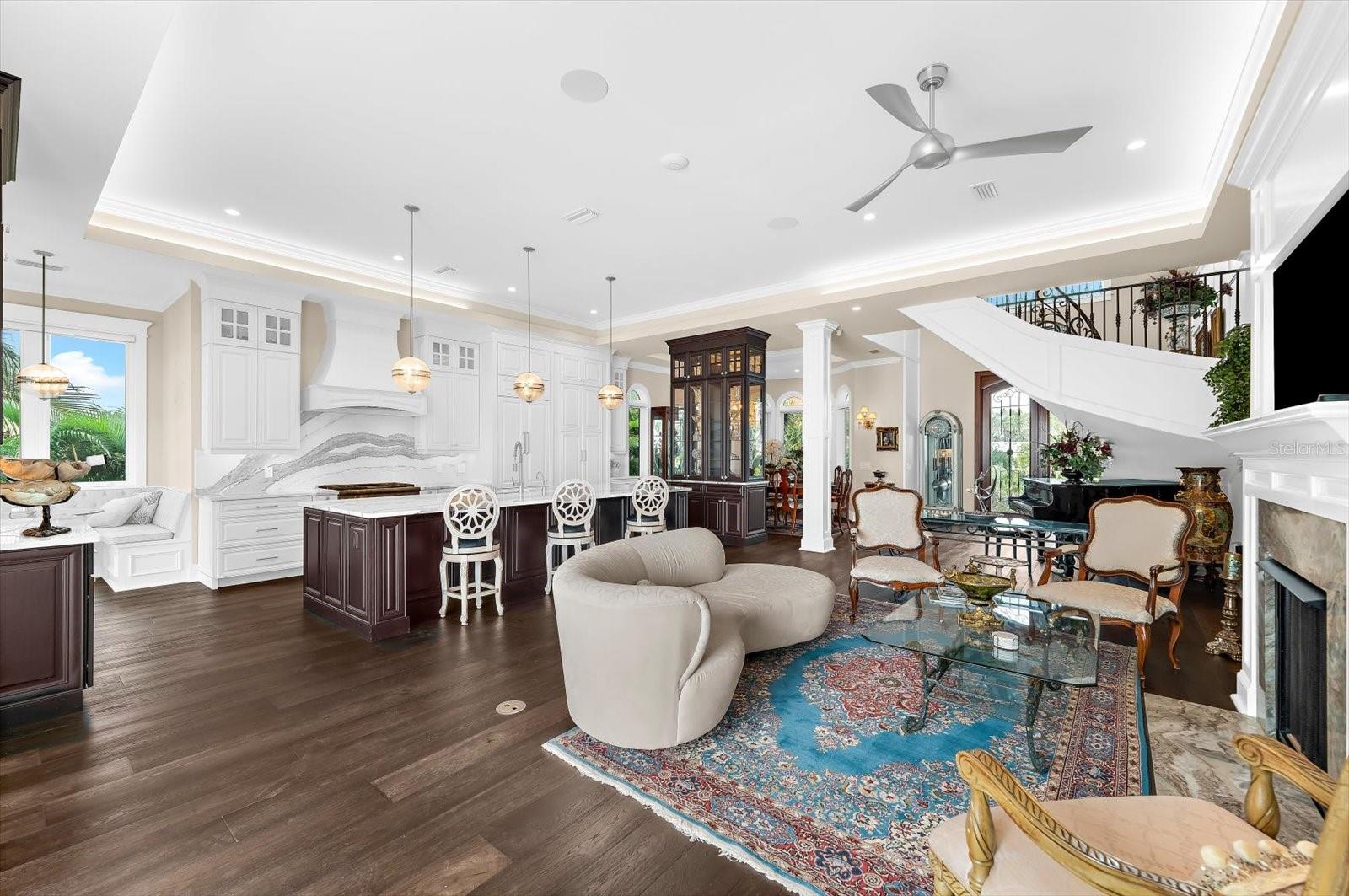 SUNRISE PARK - Residential
