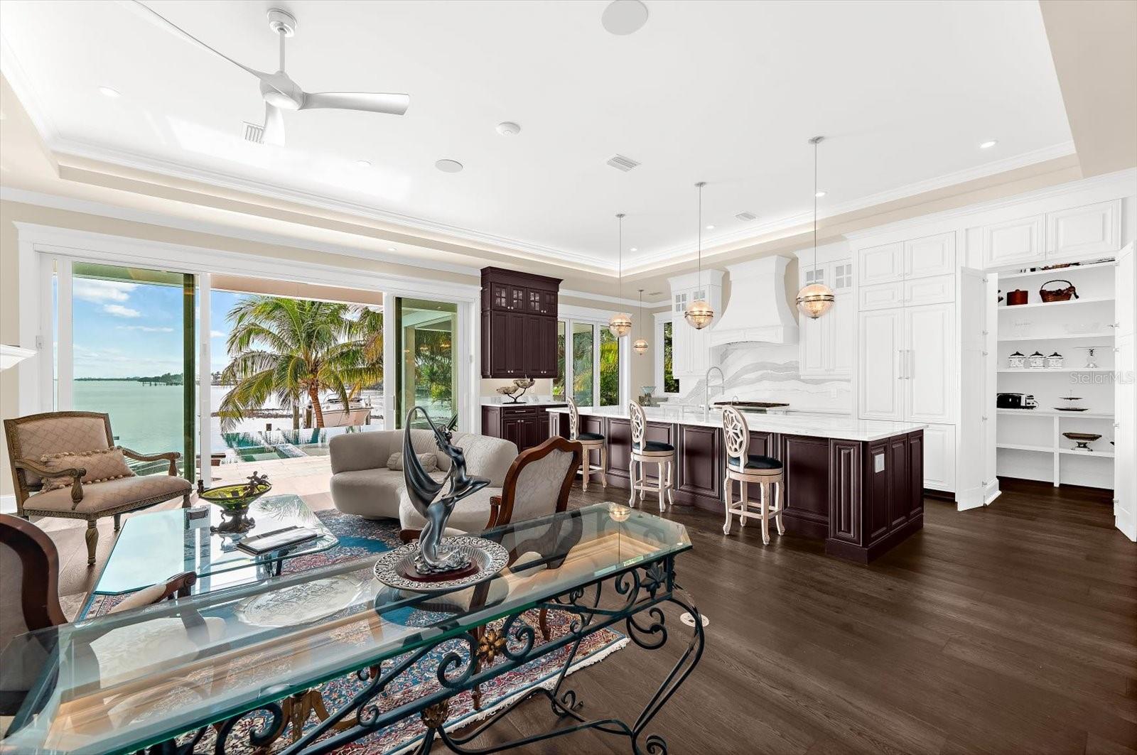 SUNRISE PARK - Residential
