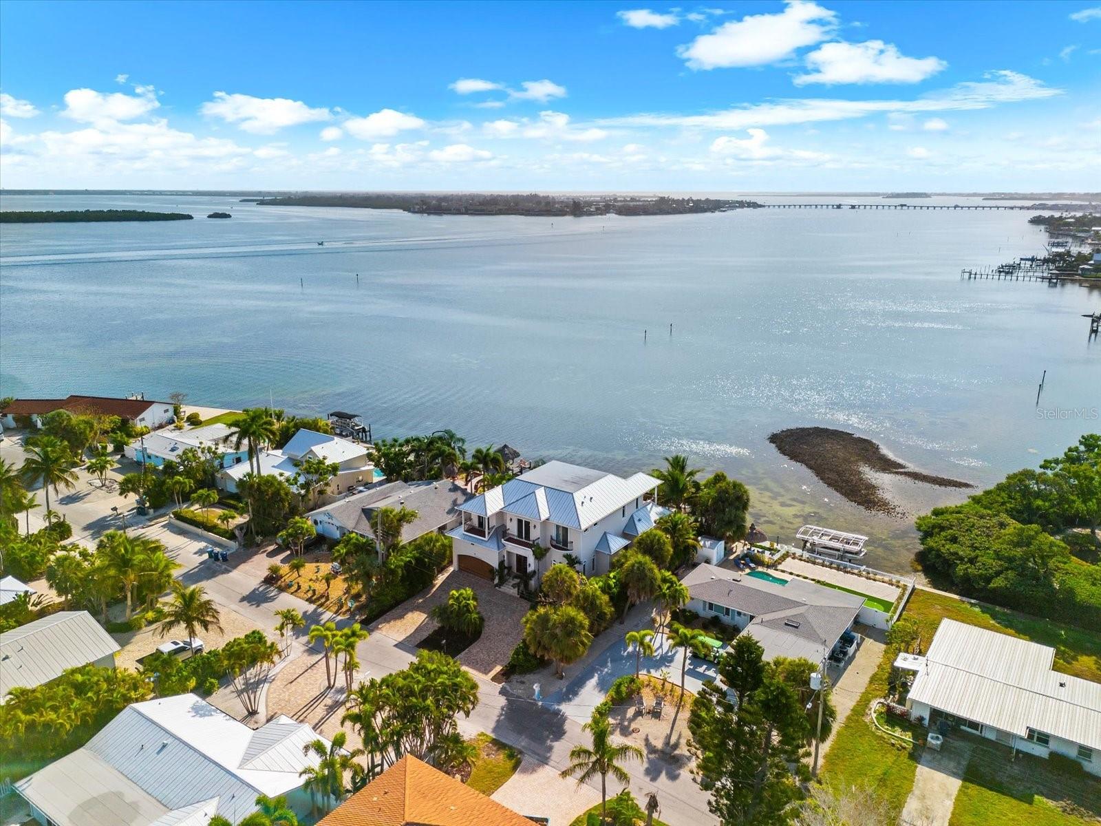 SUNRISE PARK - Residential
