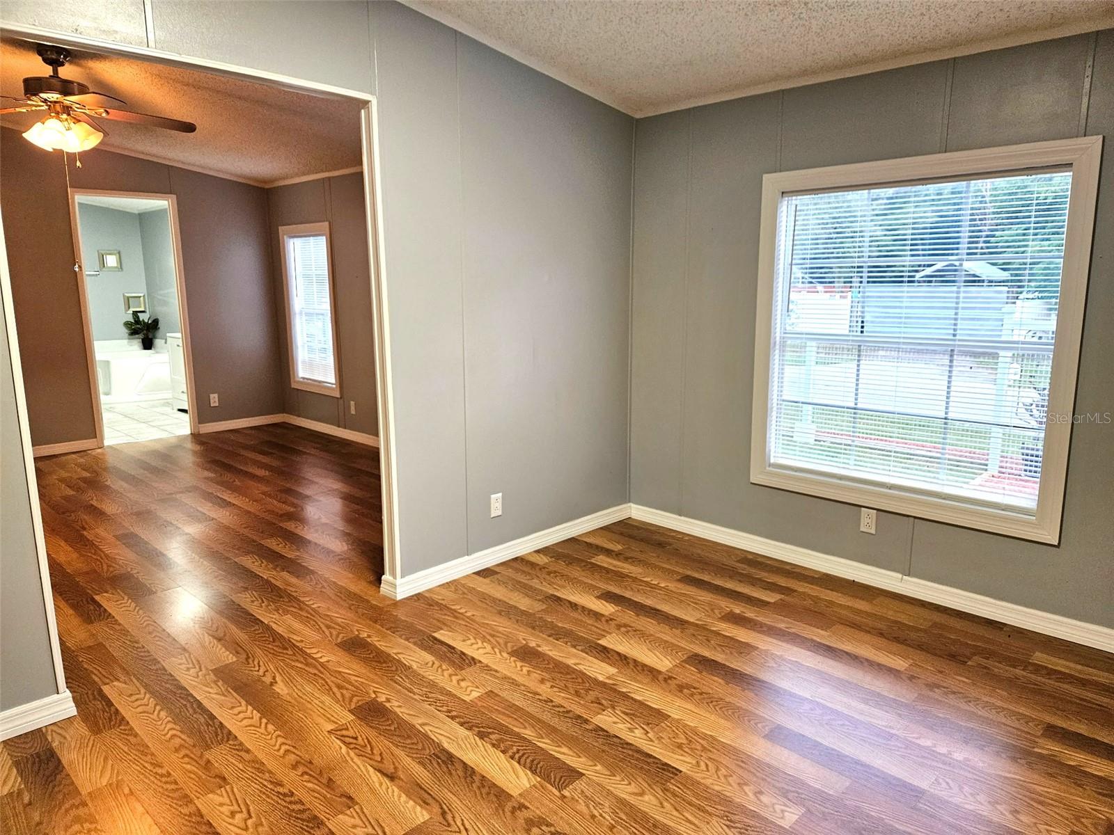 MOON LAKE ESTATES - Residential
