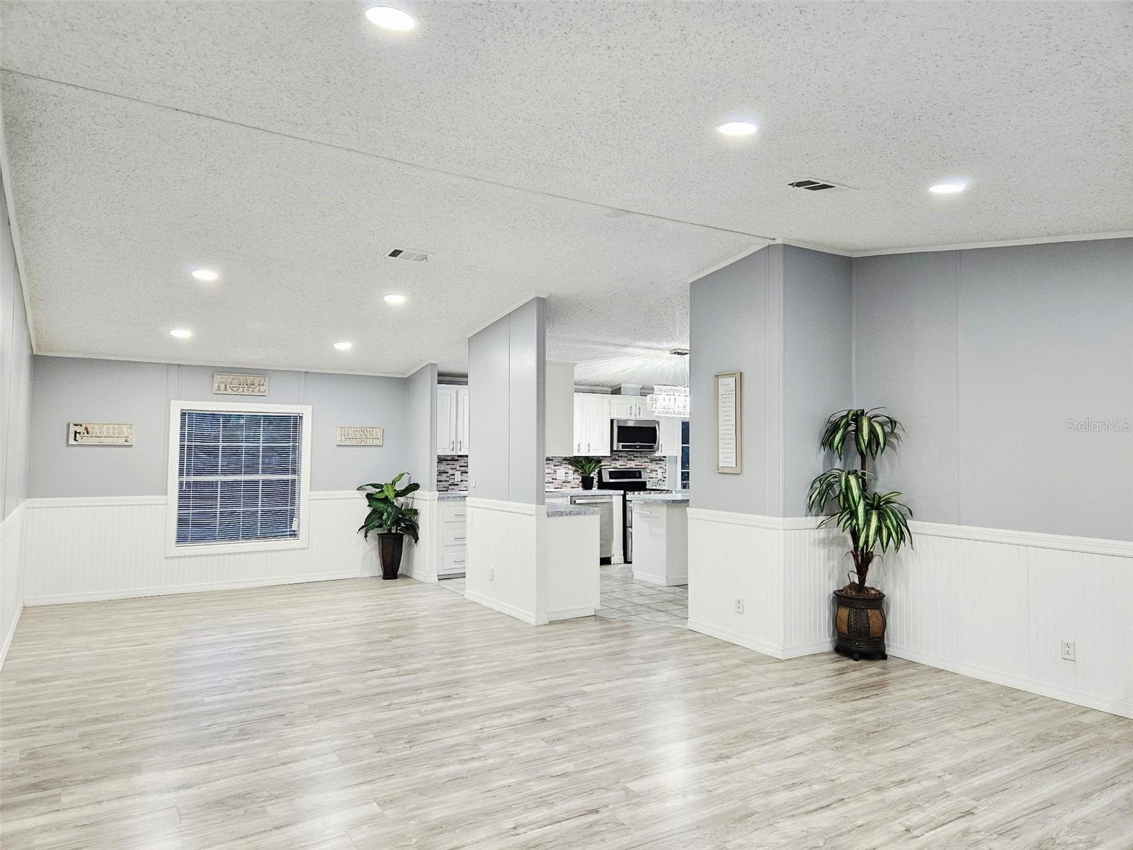 MOON LAKE ESTATES - Residential