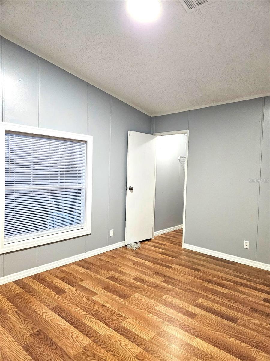 MOON LAKE ESTATES - Residential