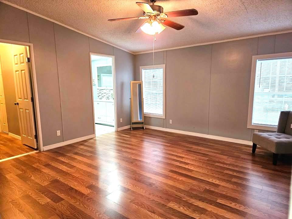 MOON LAKE ESTATES - Residential