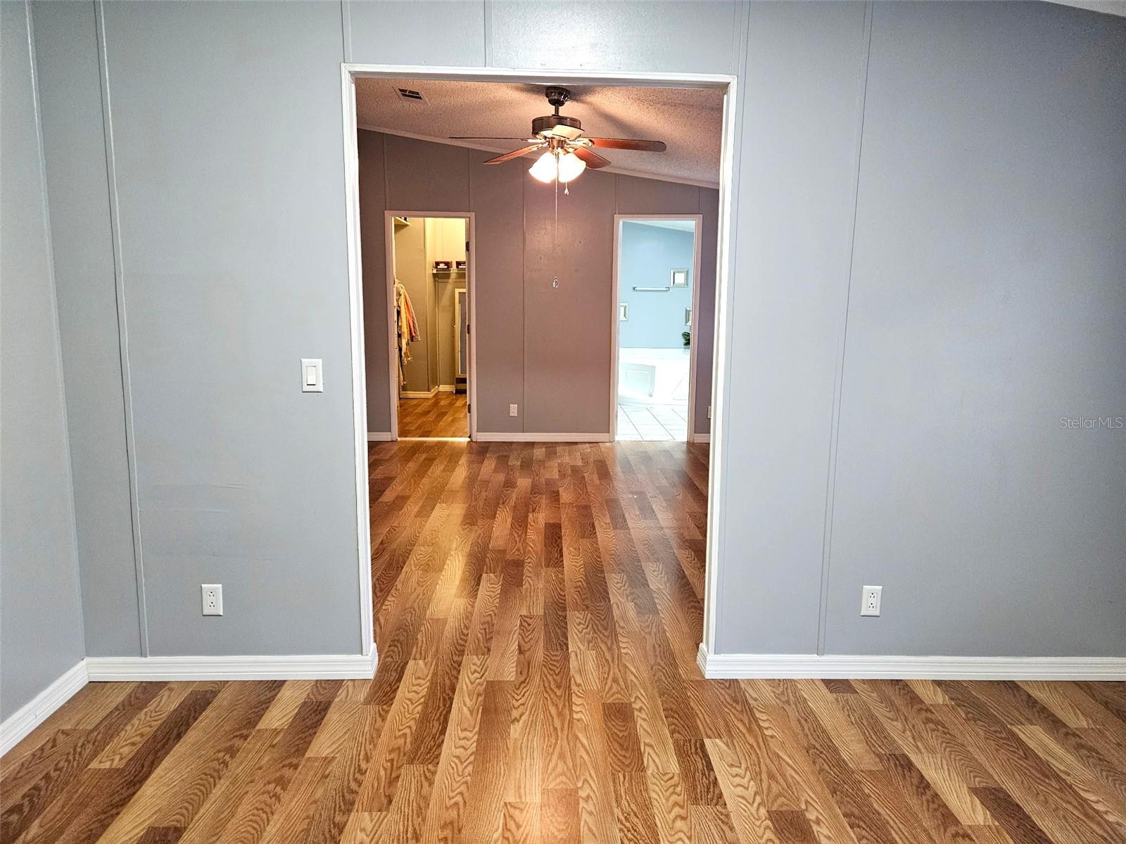 MOON LAKE ESTATES - Residential