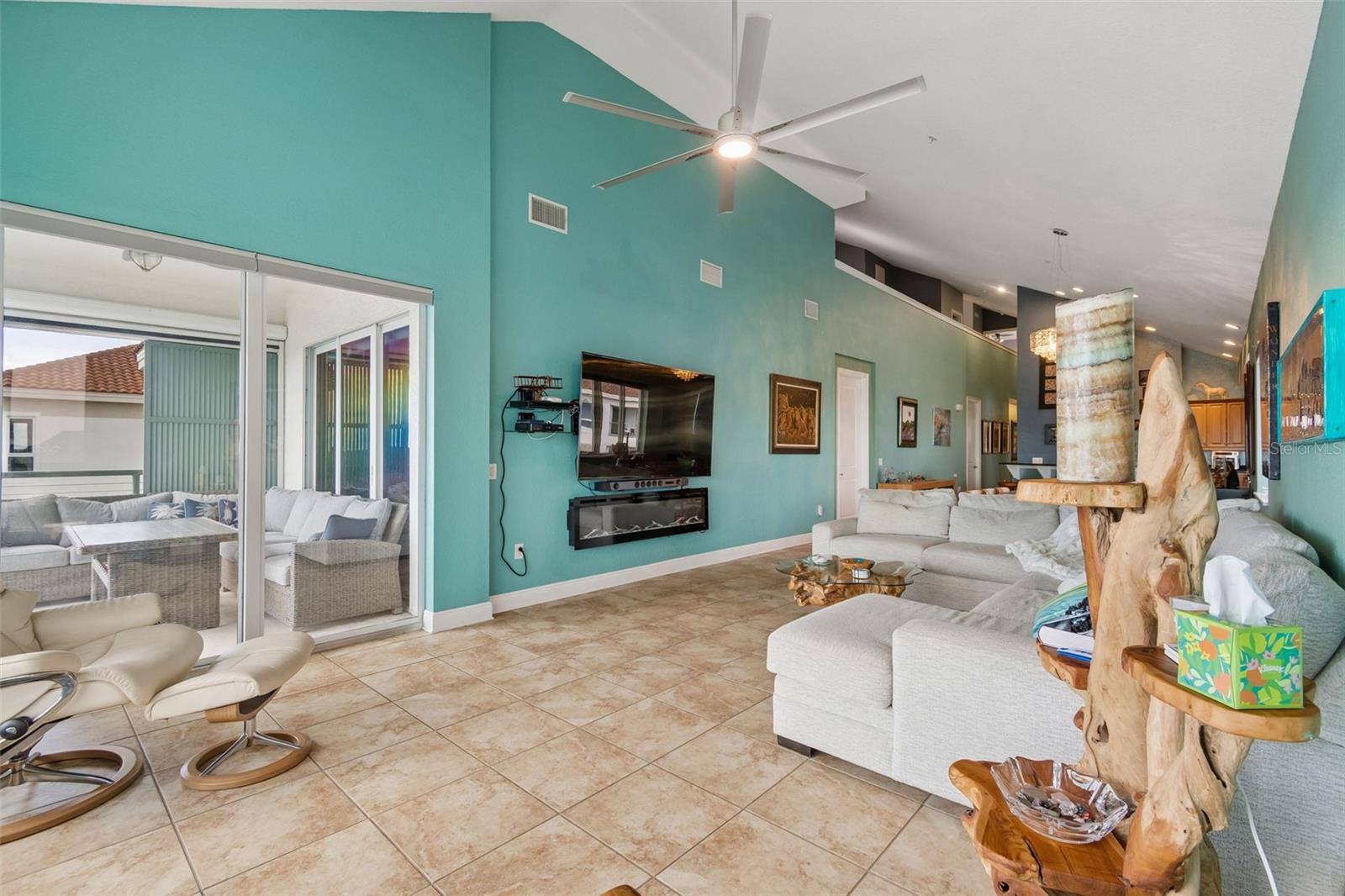 BELLASOL WATERFRONT VILLAS A C - Residential