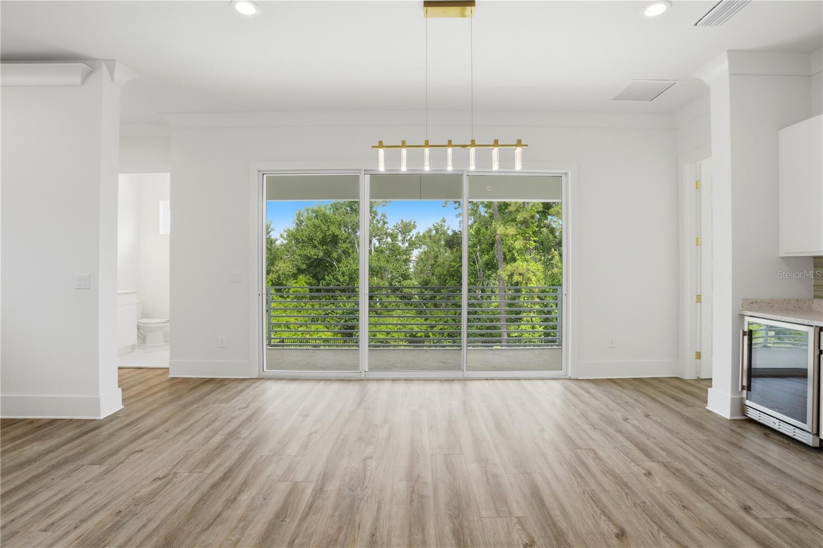 REUNION - Residential