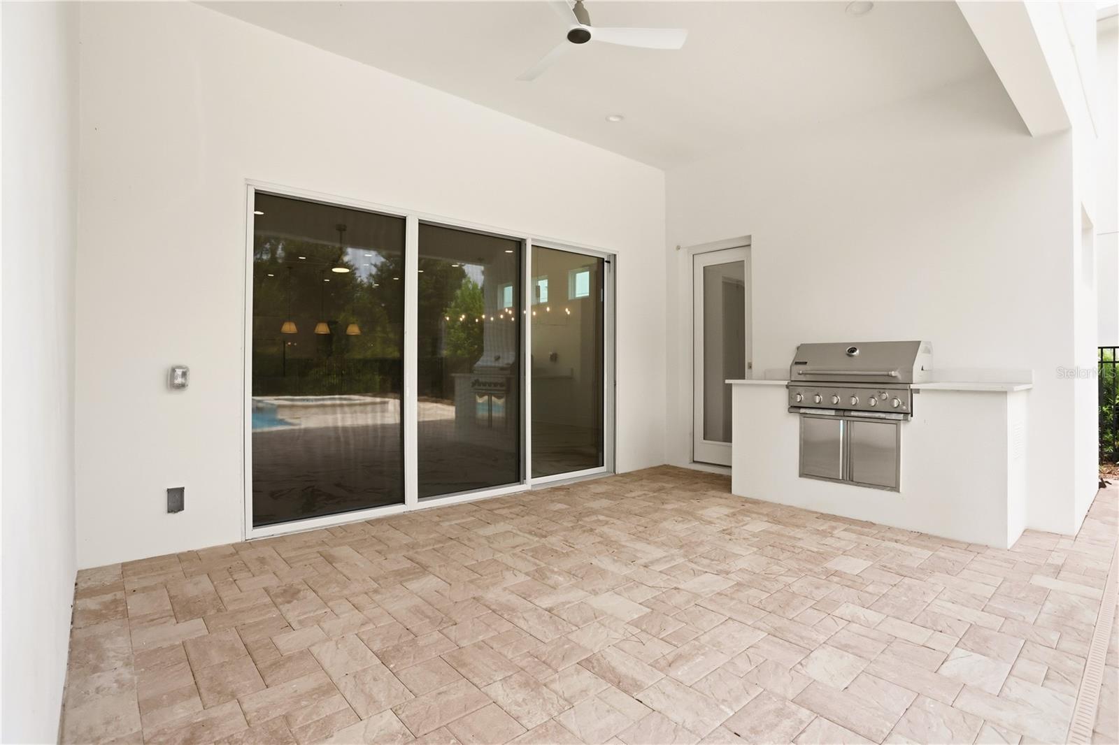 REUNION - Residential