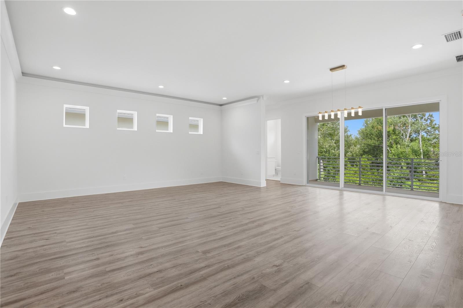 REUNION - Residential