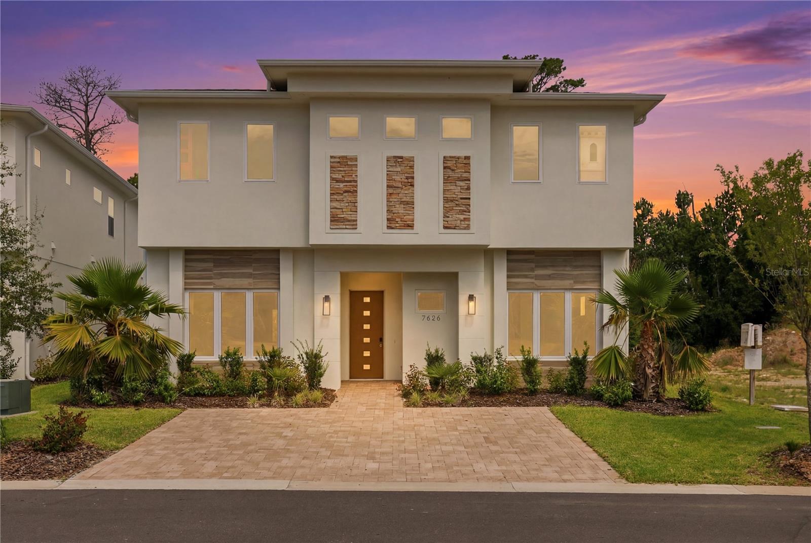 REUNION - Residential