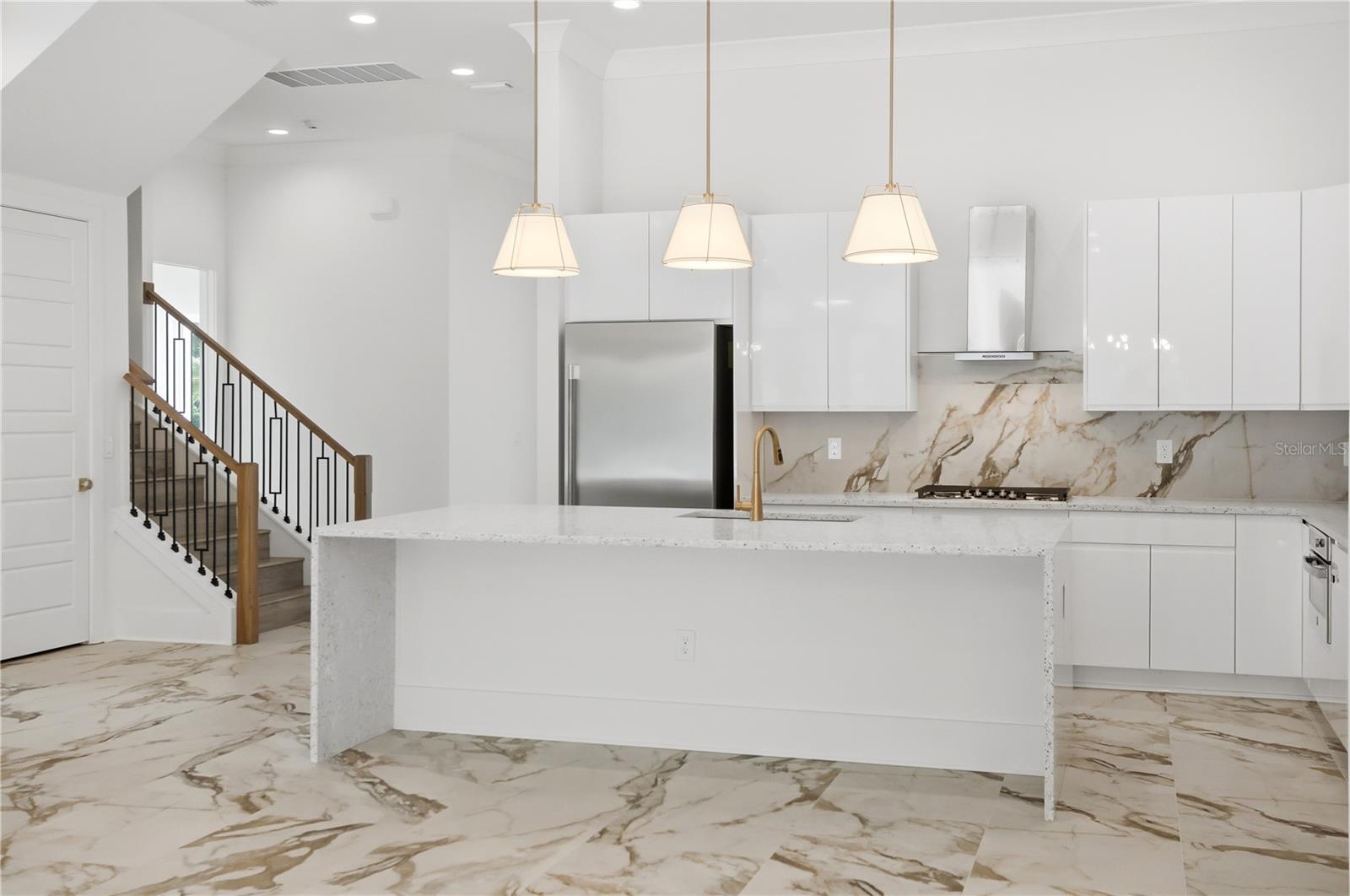 REUNION - Residential