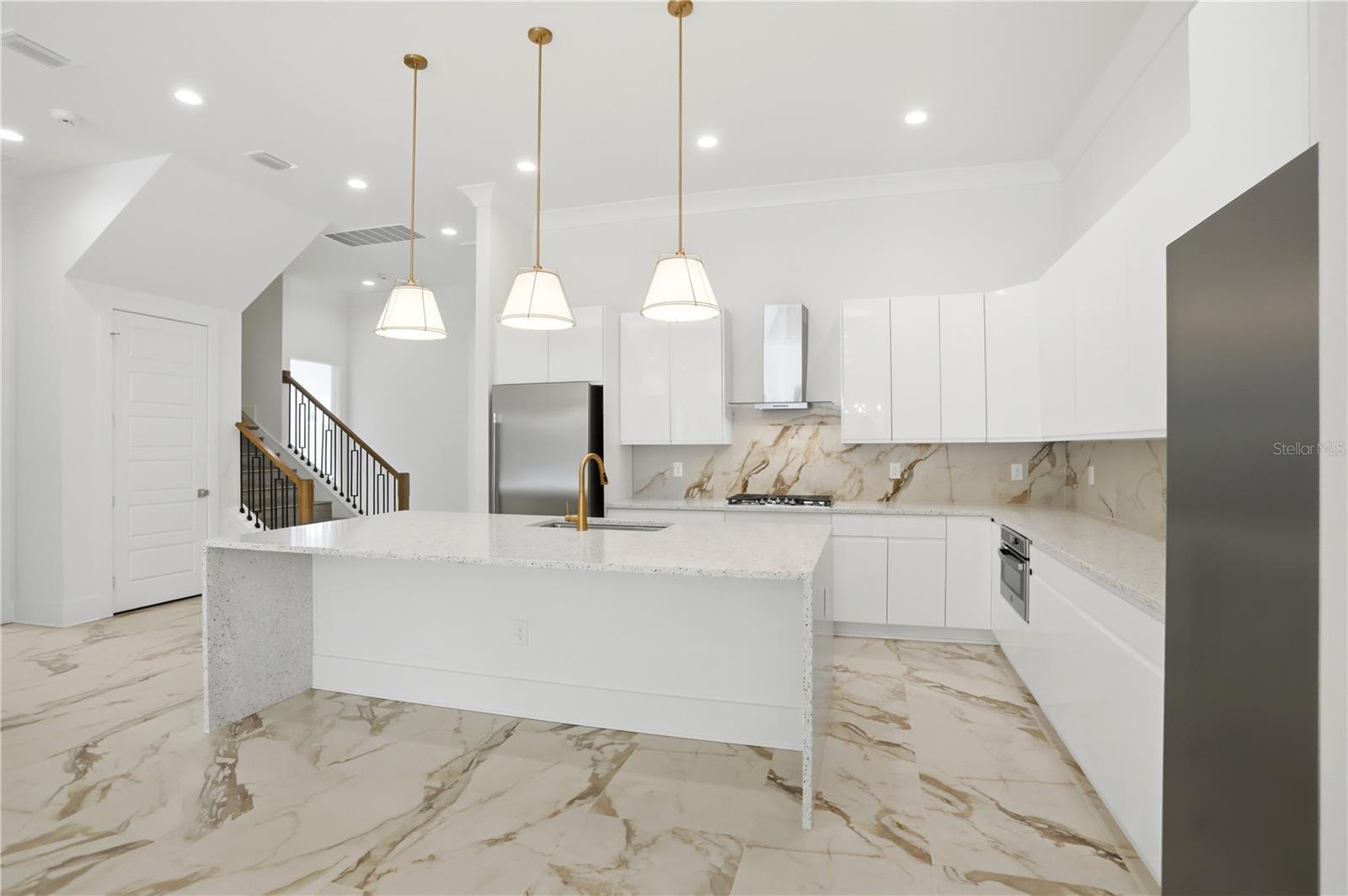 REUNION - Residential